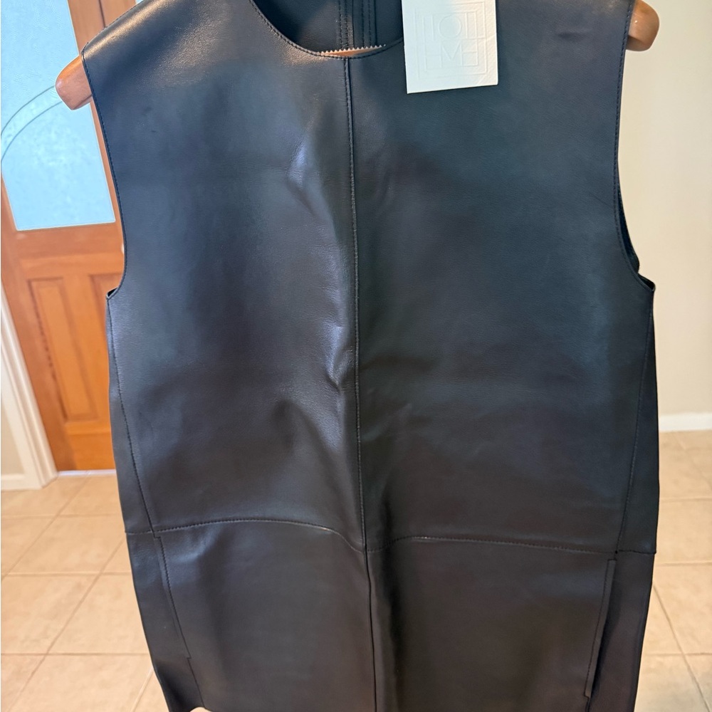 Toteme Black Sleeveless Boxy Tank Top